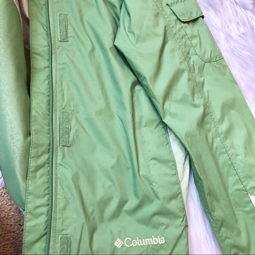 Columbia || Light Green Zip-up Hooded Jacket 🏞 - Picture 3 of 7